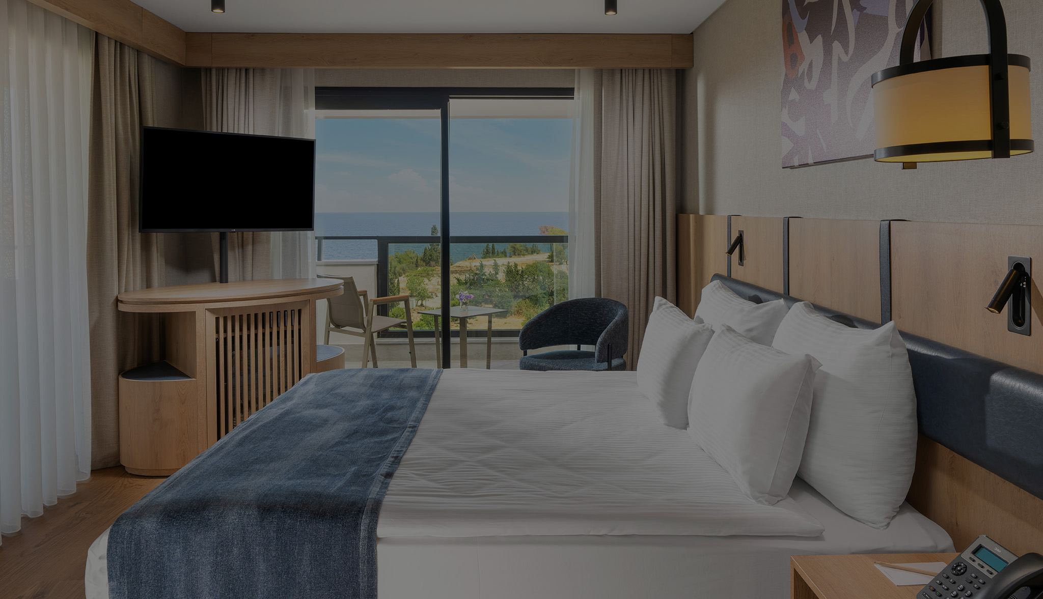 SUPERIOR ROOM WITH QUEEN SIZE BED, SEA VIEW