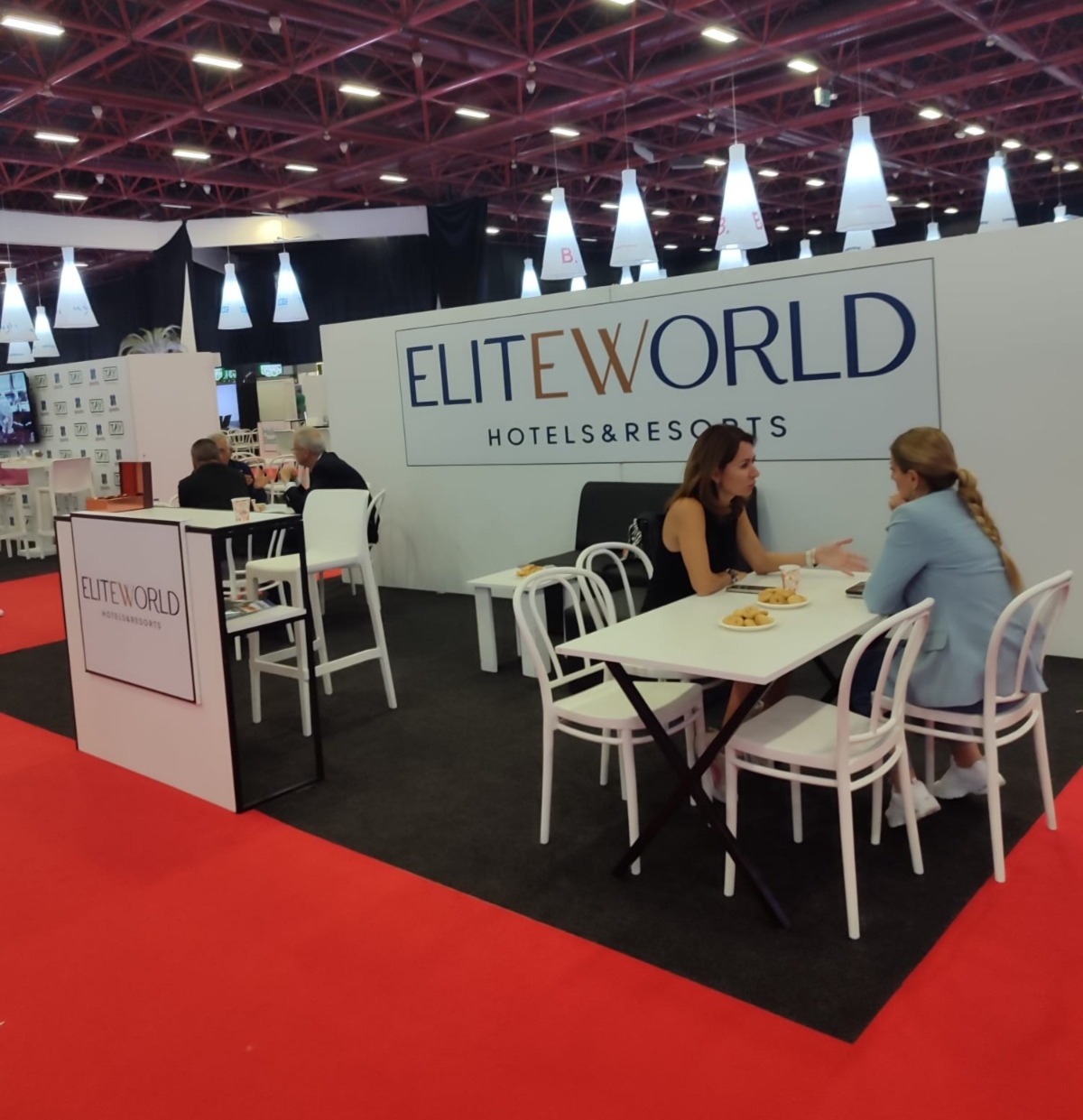 Elite World, Akdeniz’in En Büyük Turizm Fuarı ATF’de Otellerini Tanıttı